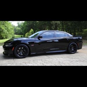 Meet your Posher, Devin